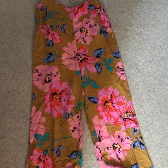 flowy pants - Picture 1 of 3